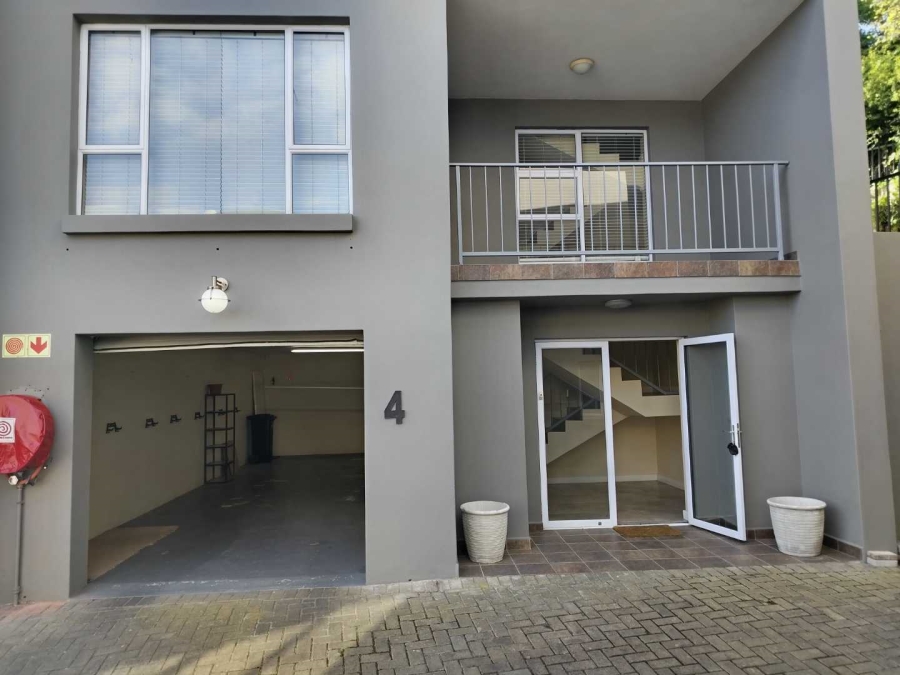 3 Bedroom Property for Sale in Heuwelkruin Western Cape